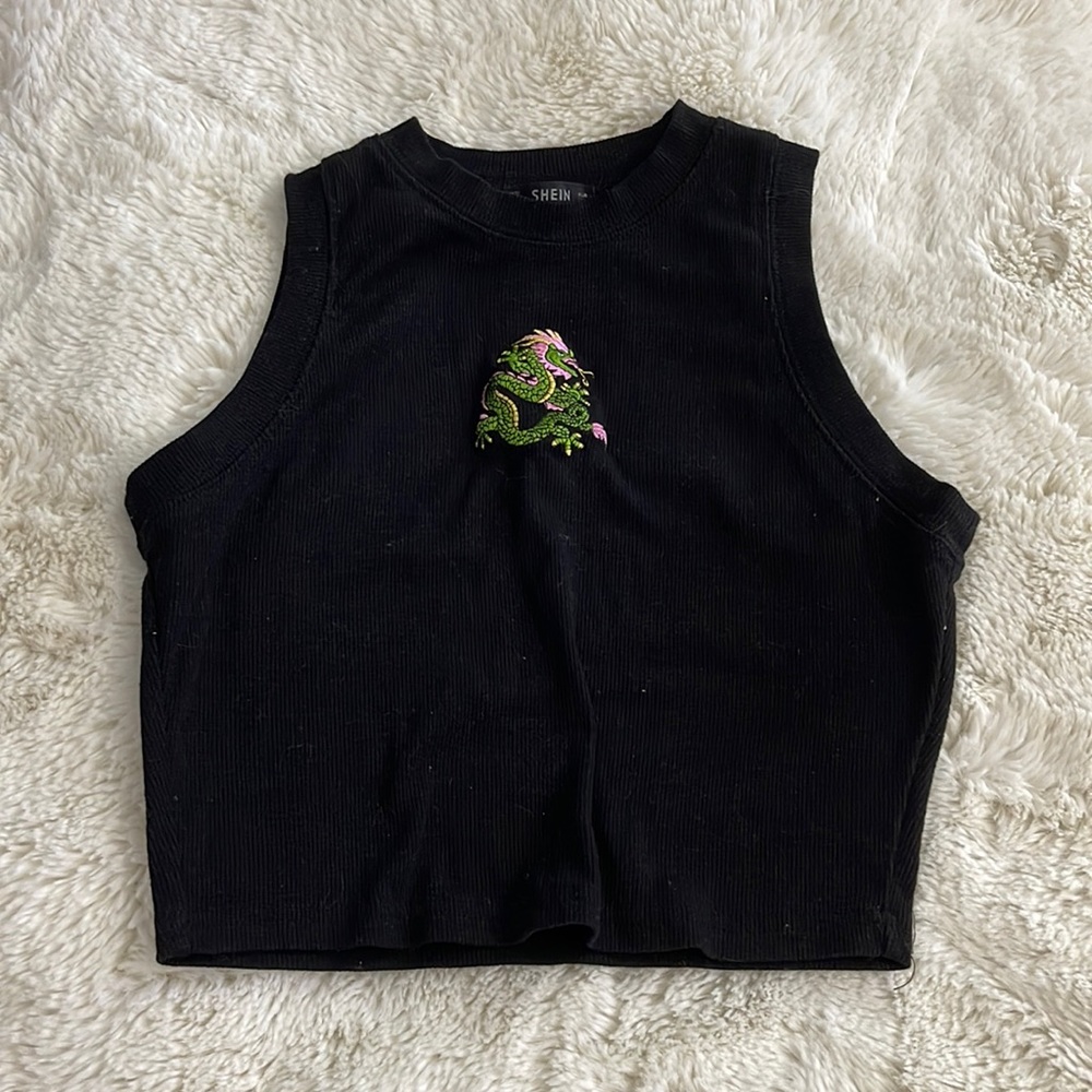 Baby tee with dragon